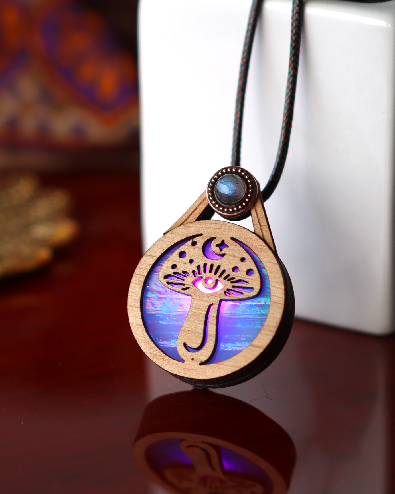Glowing Stained Glass Wooden LED Pendant | Wise Mushroom