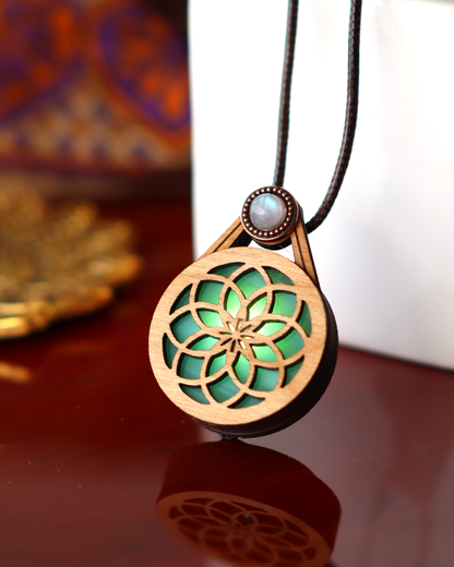 Glowing Stained Glass Wooden LED Pendant | Torus Spiral