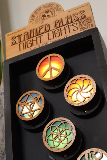 Owl Stained Glass Night Light | Auto Darkness Sensing LED